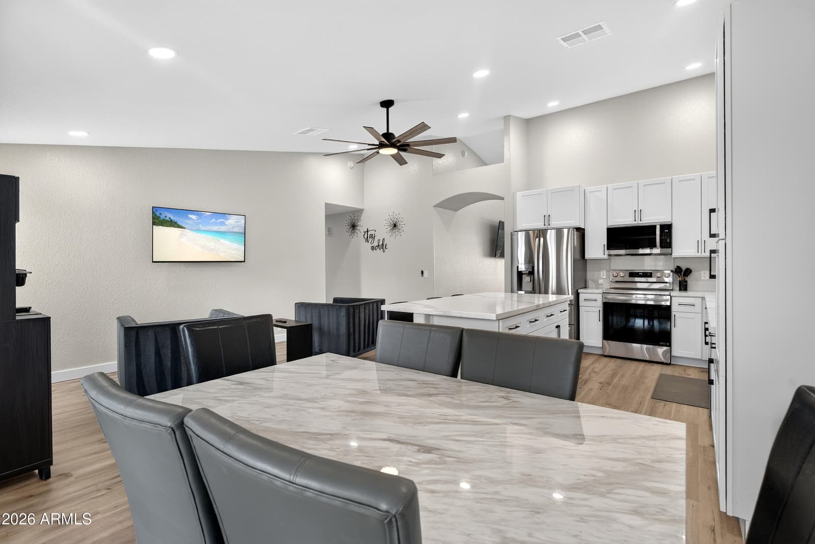8947 W SIERRA VISTA Drive, Glendale, AZ 85305 — photo 18 of 41