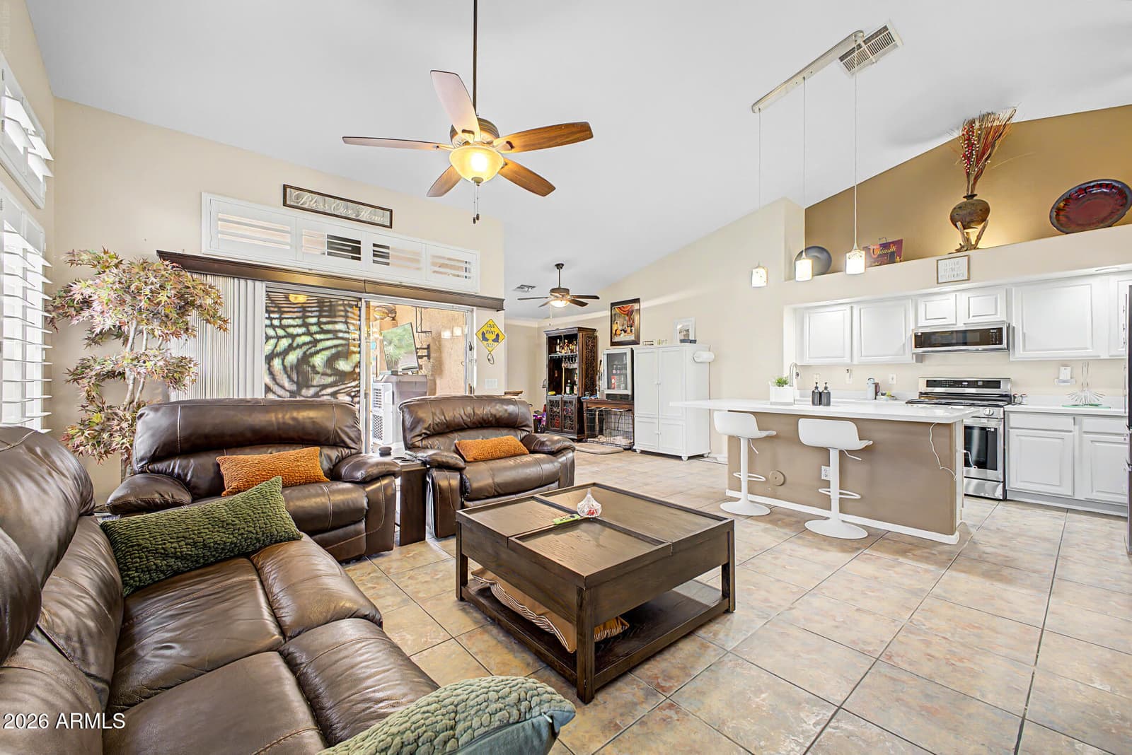265 E LIBERTY Lane, Gilbert, AZ 85296 — photo 11 of 40