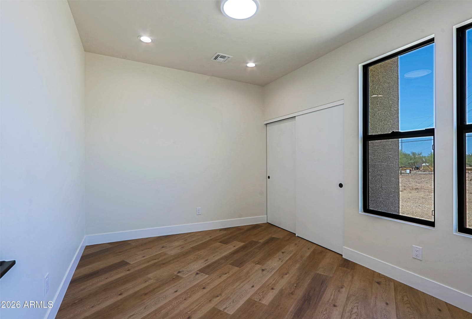 553 W CAVALRY Road, New River, AZ 85087 — photo 13 of 70