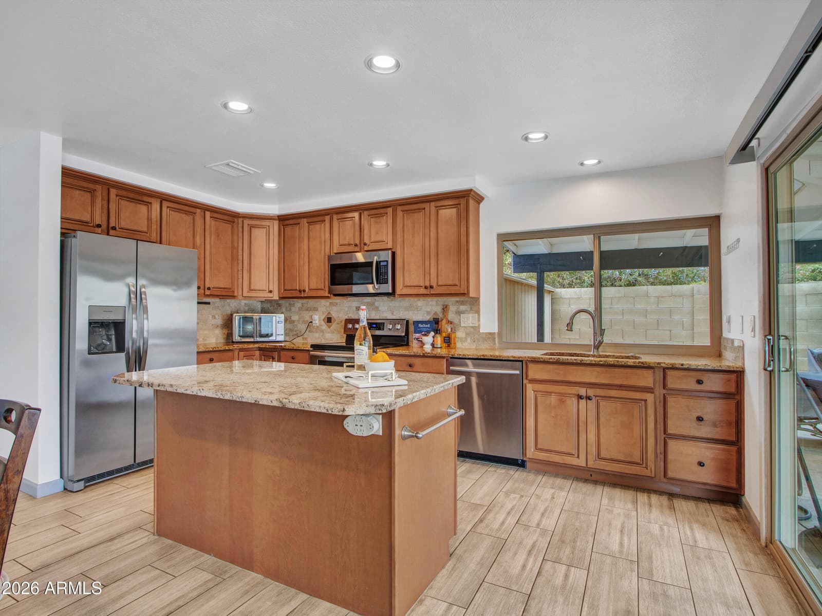 2324 W PORT AU PRINCE Lane, Phoenix, AZ 85023 — photo 16 of 52
