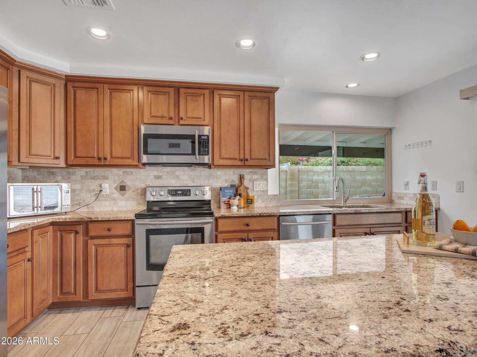 2324 W PORT AU PRINCE Lane, Phoenix, AZ 85023 — photo 21 of 52