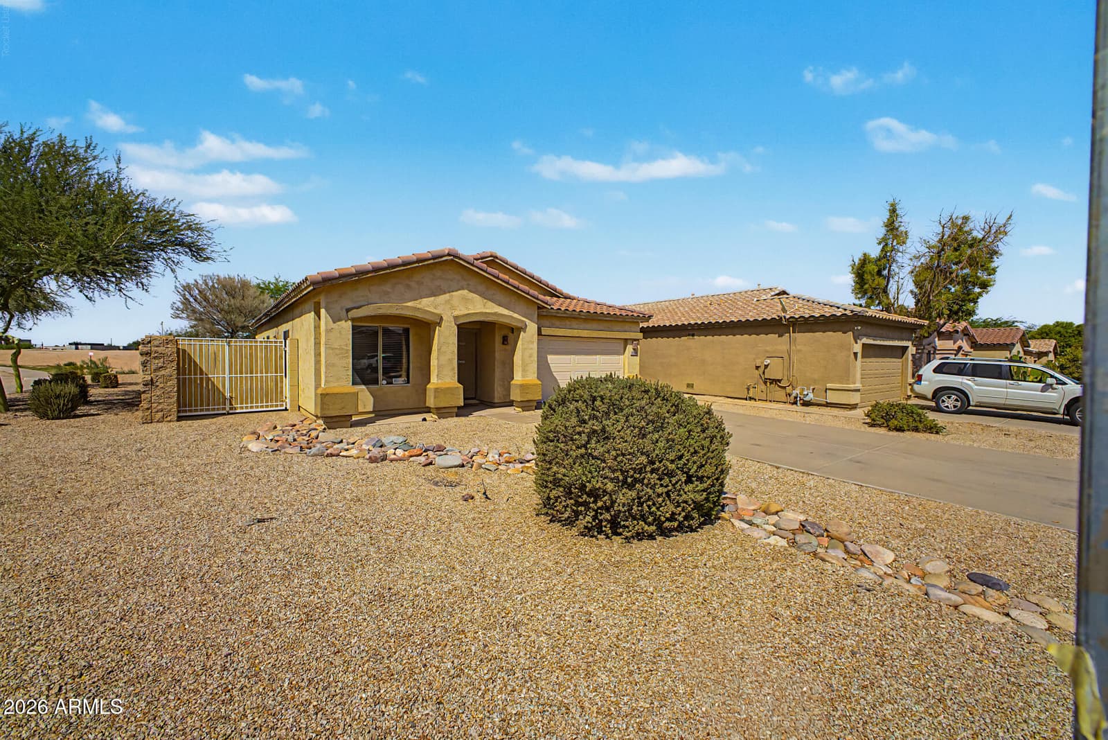 30381 N DESERT WILLOW Boulevard, San Tan Valley, AZ 85143 — photo 2 of 42