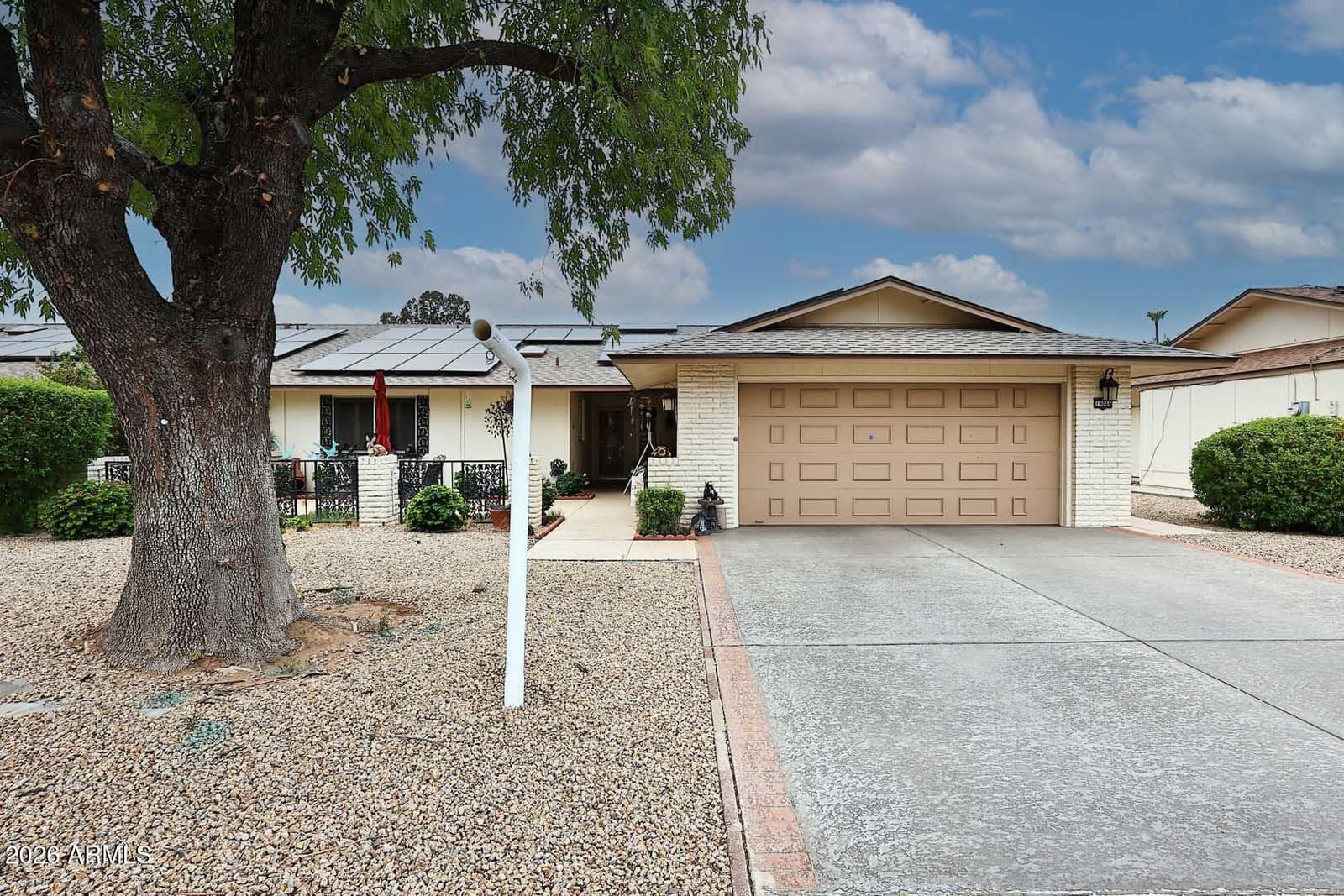 19046 N Lakeforest Drive, Sun City, AZ 85373 — photo 4 of 42
