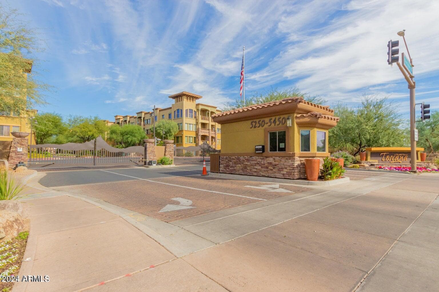 5450 E Deer Valley Drive 1199, Phoenix, AZ 85054 — photo 33 of 43