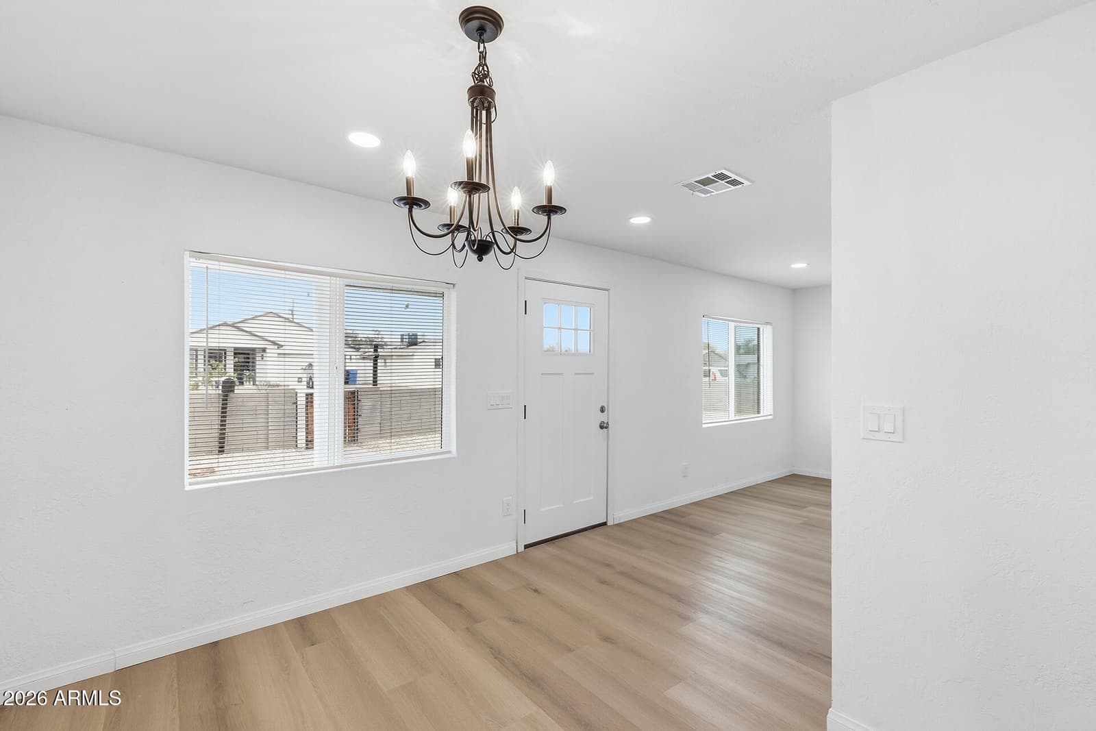 2750 E WIER Avenue, Phoenix, AZ 85040 — photo 13 of 23