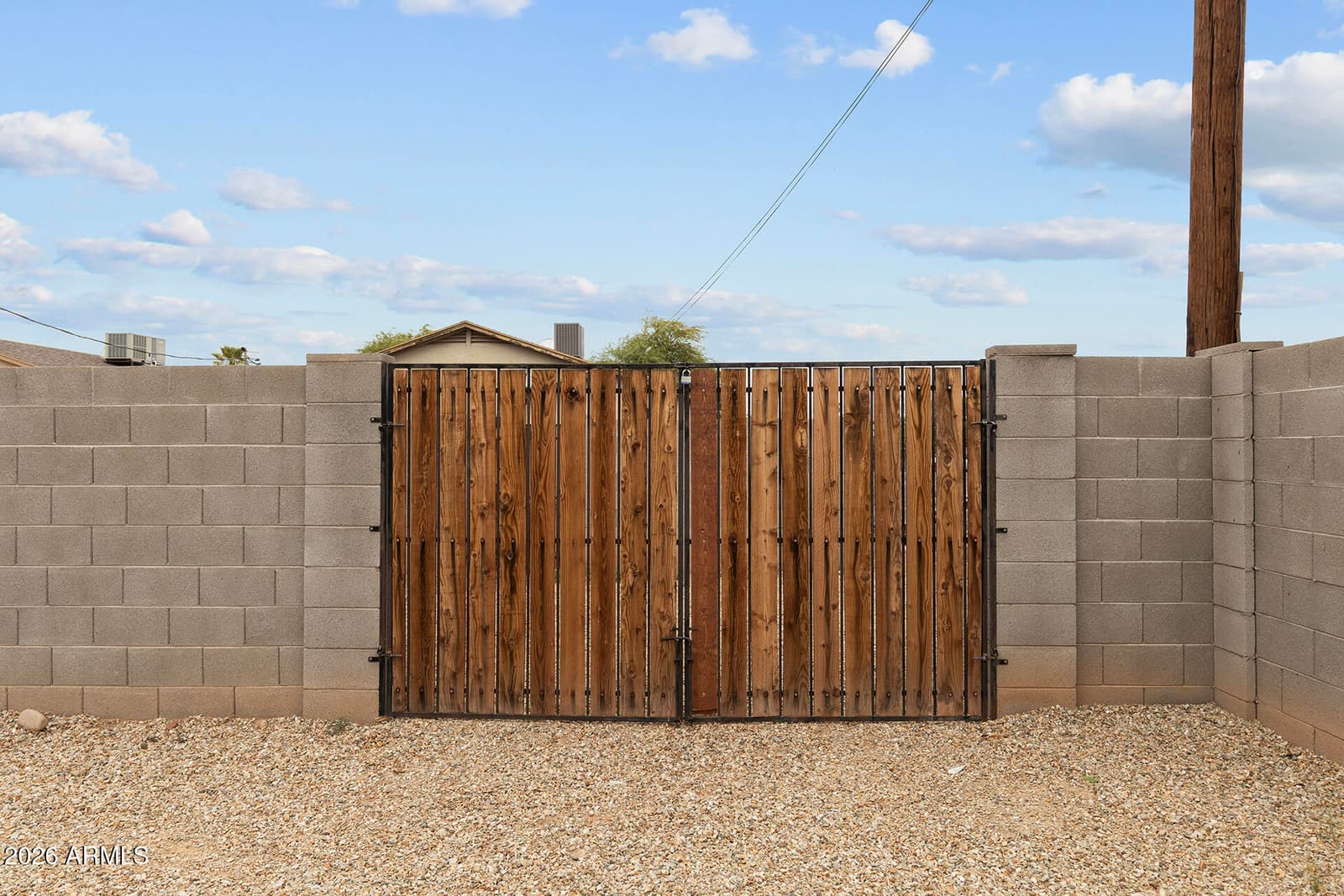 2750 E WIER Avenue, Phoenix, AZ 85040 — photo 21 of 23