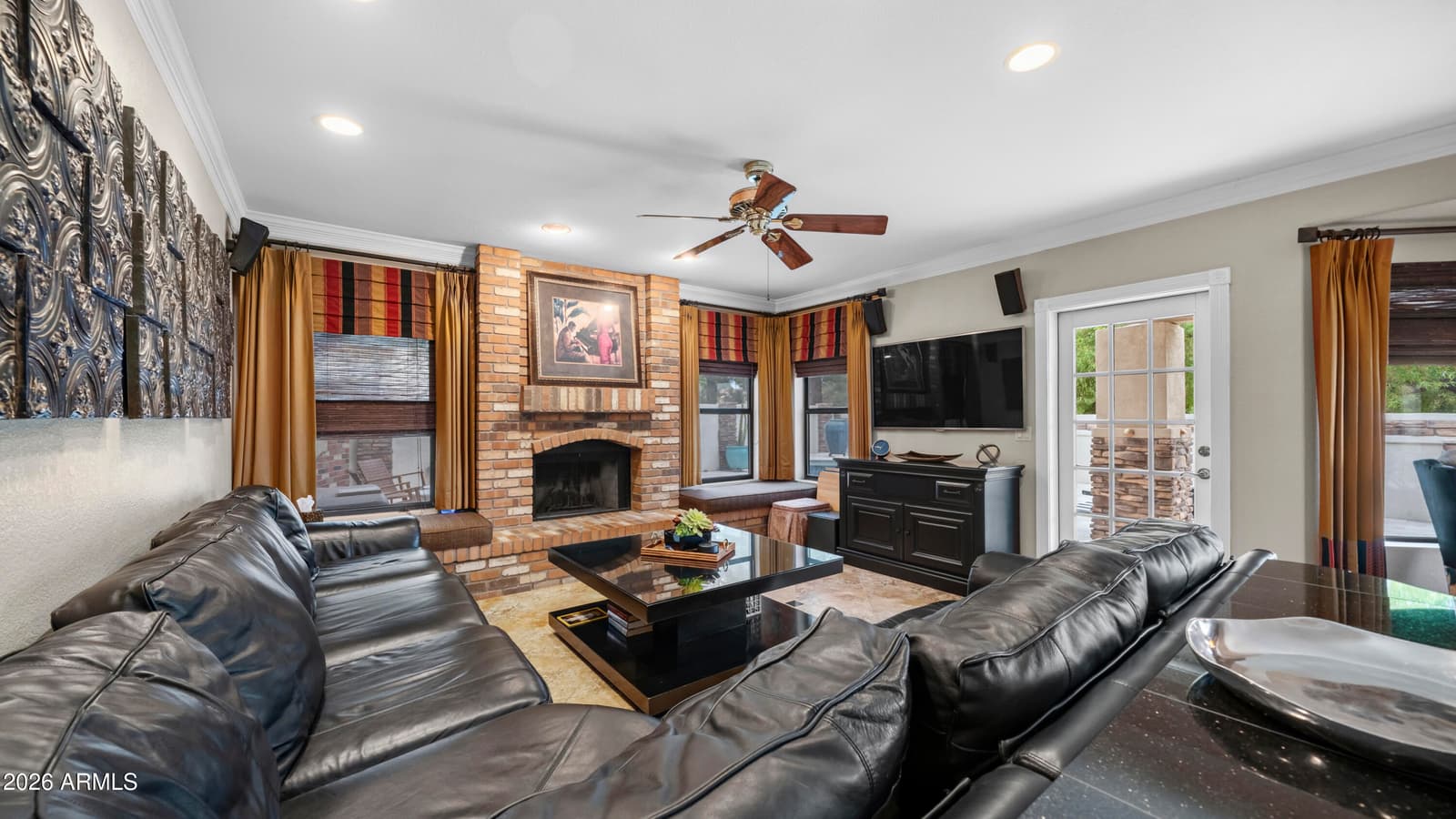 42 E MARIA Lane, Tempe, AZ 85284 — photo 12 of 56