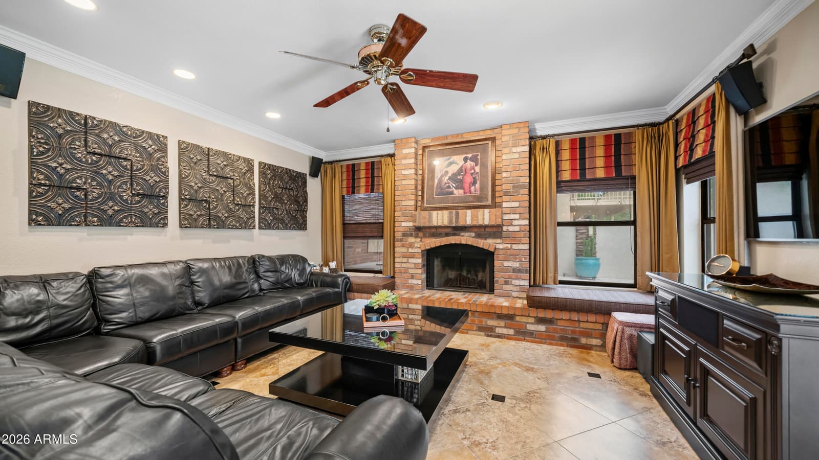 42 E MARIA Lane, Tempe, AZ 85284 — photo 11 of 56