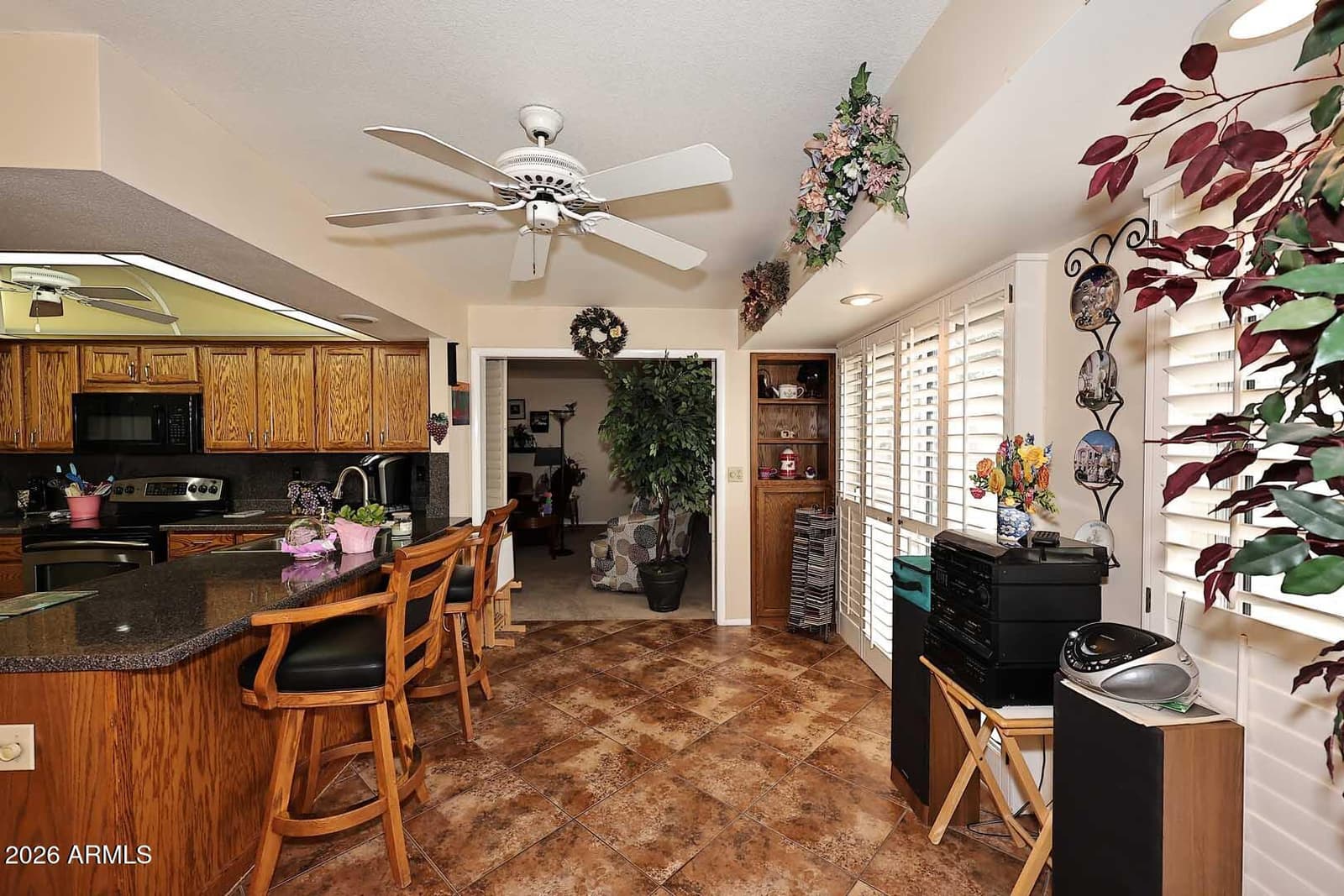 19046 N Lakeforest Drive, Sun City, AZ 85373 — photo 13 of 42