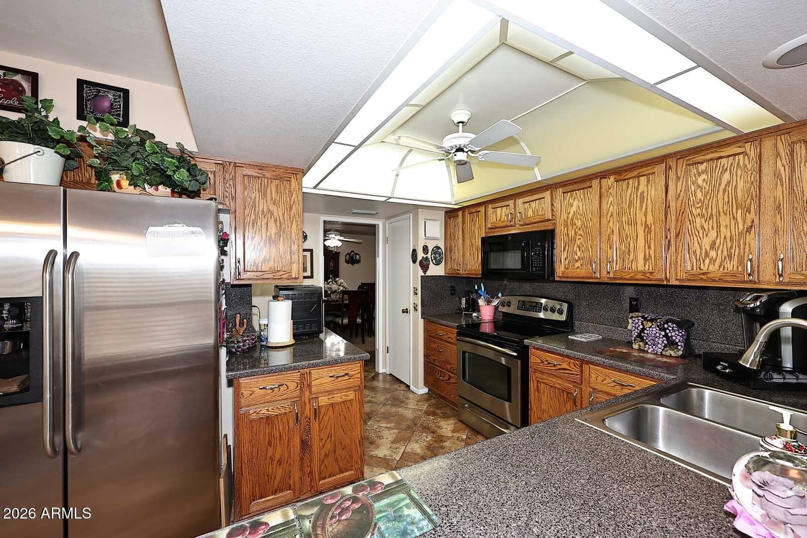 19046 N Lakeforest Drive, Sun City, AZ 85373 — photo 14 of 42