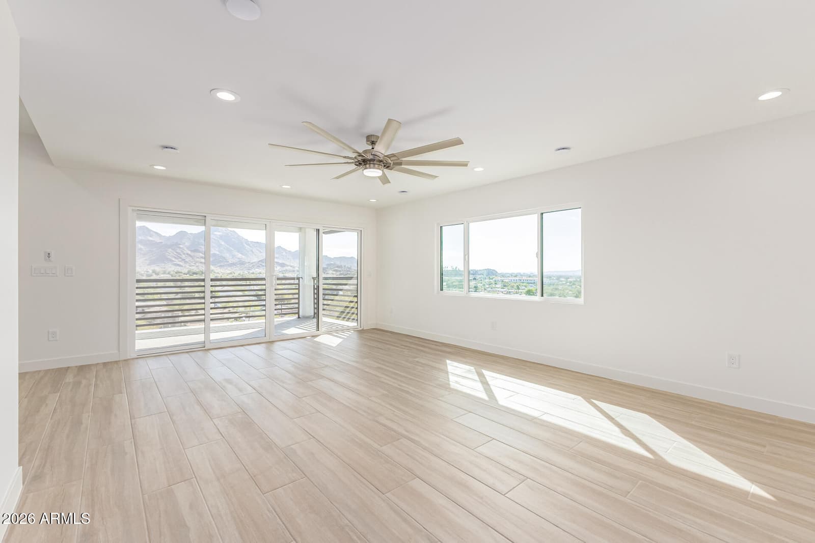 1402 E Las Palmaritas Drive, Phoenix, AZ 85020 — photo 9 of 82