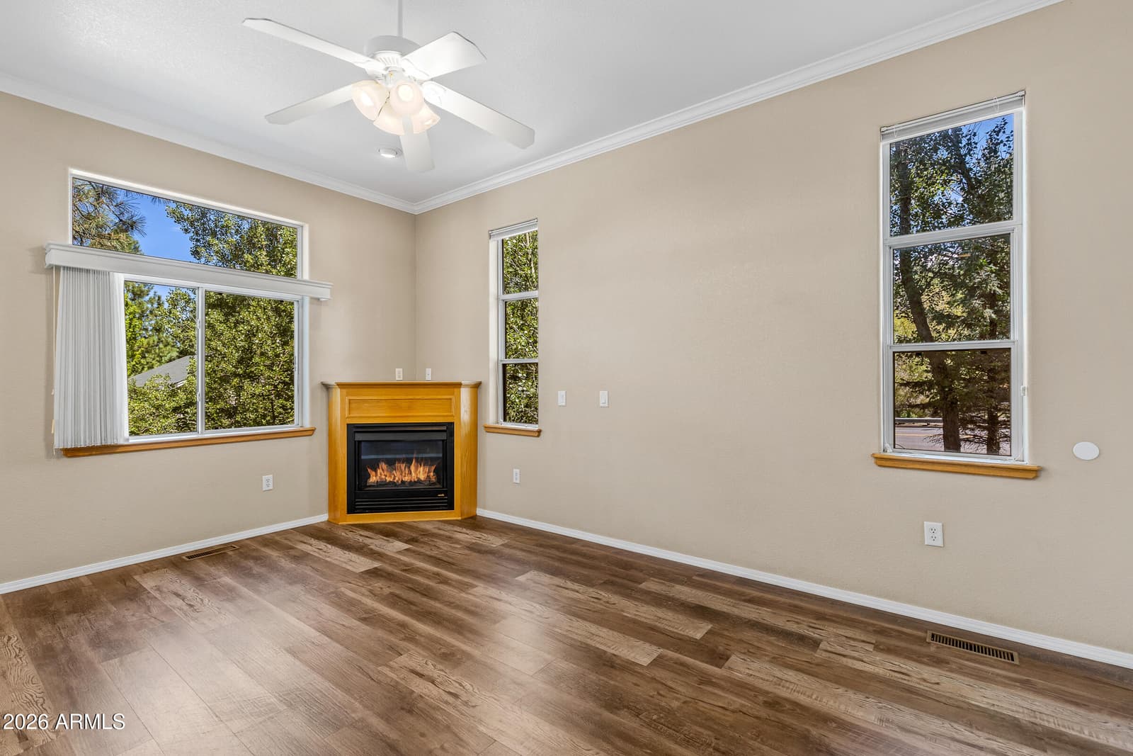 4450 E SAVANNAH Circle, Flagstaff, AZ 86004 — photo 7 of 34