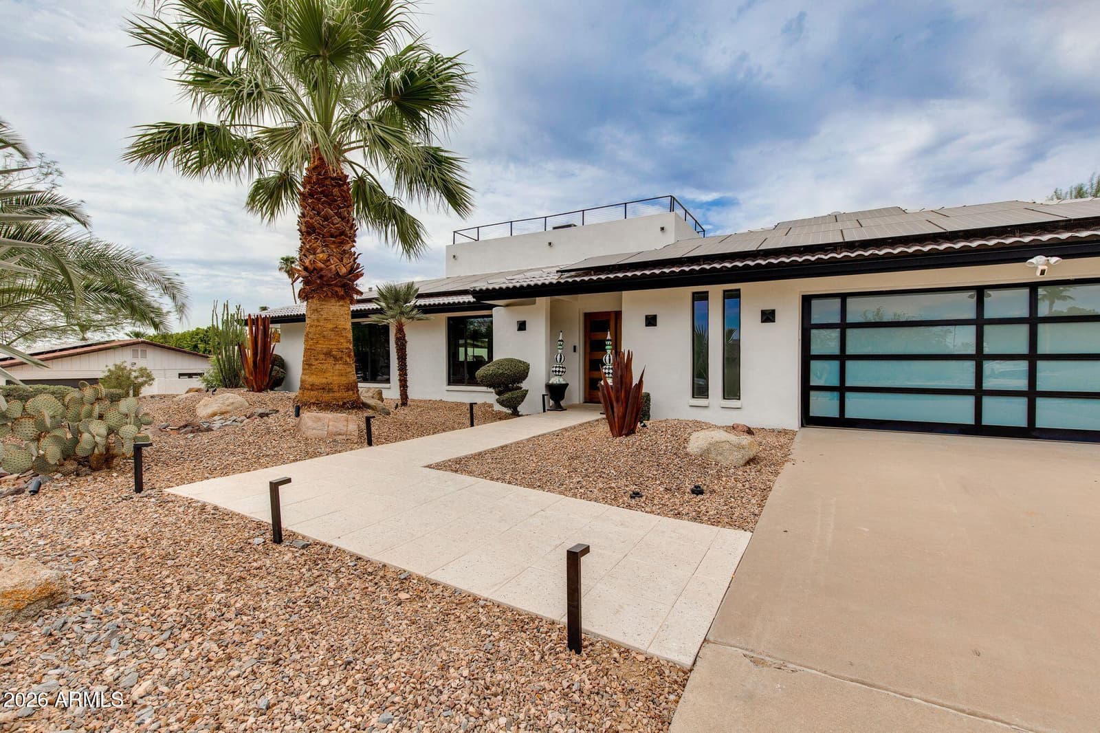 2102 E Orangewood Avenue, Phoenix, AZ 85020 — photo 3 of 33