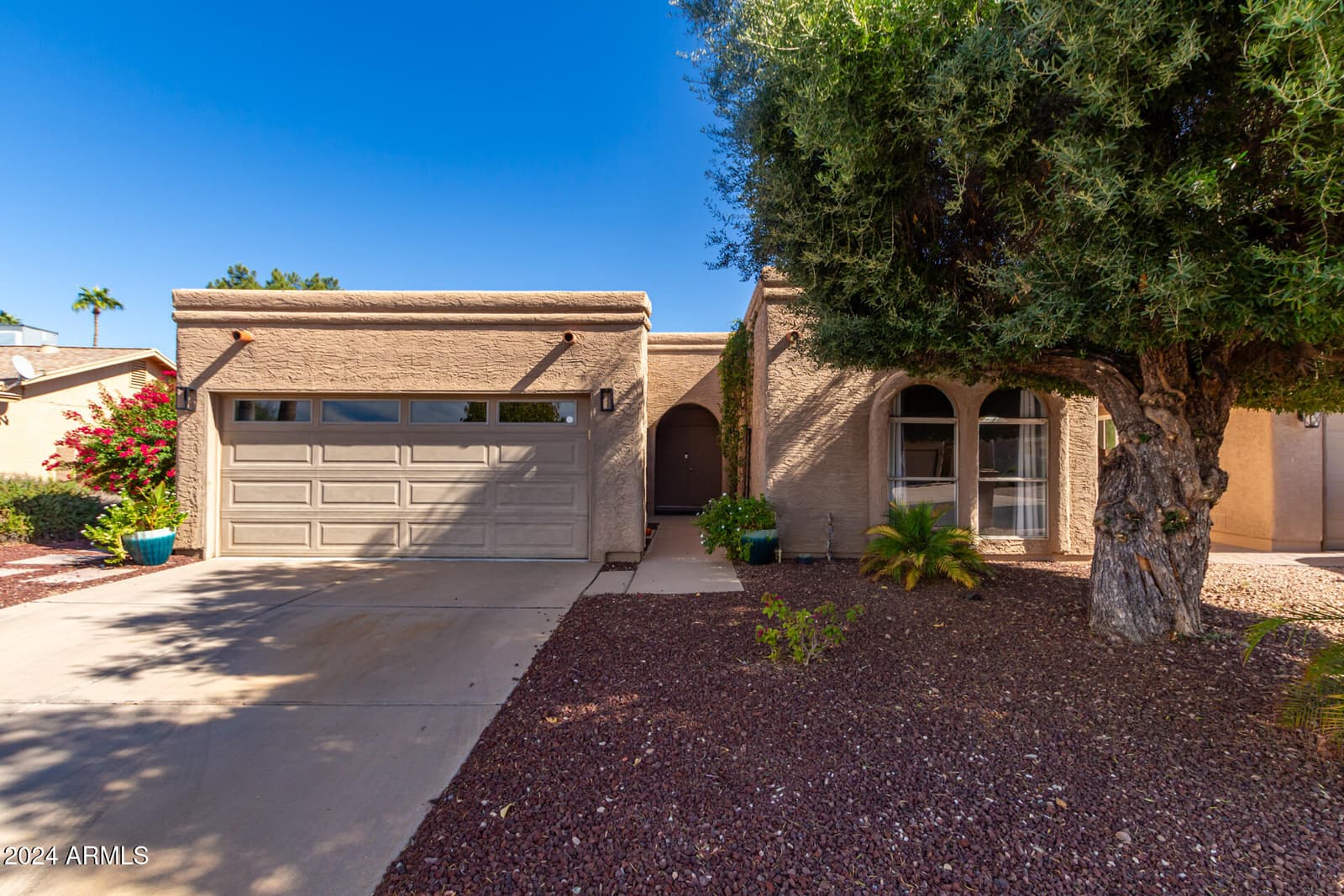 26437 S SEDONA Drive, Sun Lakes, AZ 85248 — photo 1 of 24