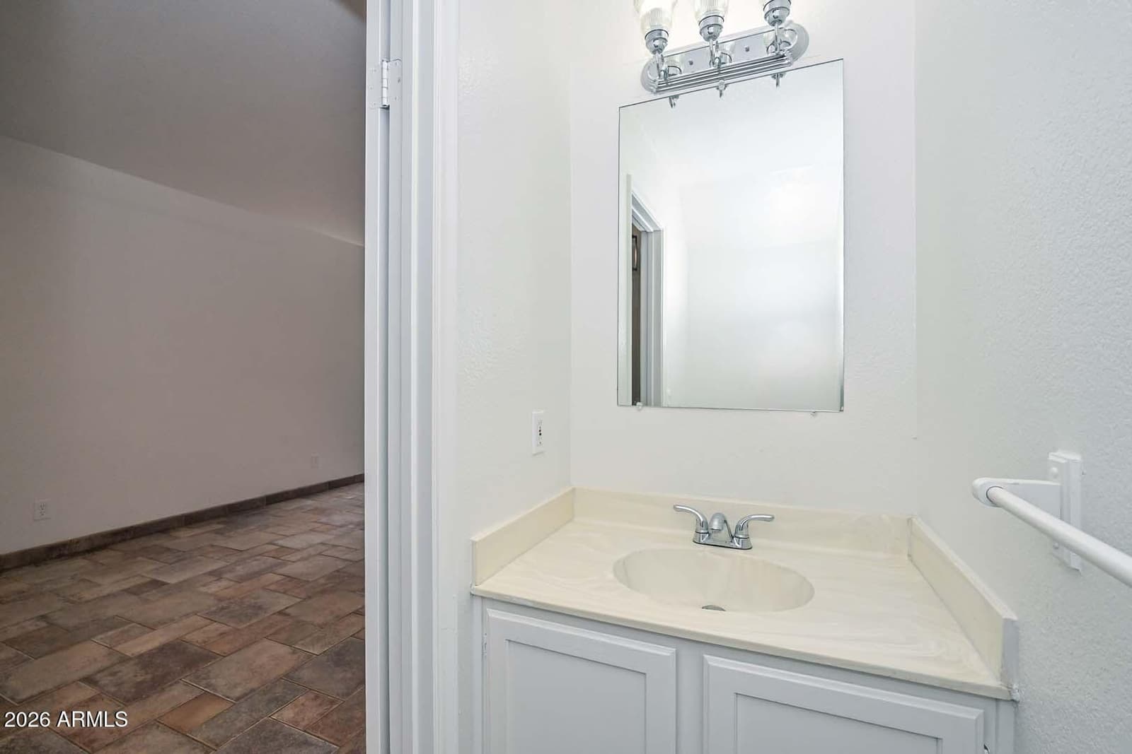 18837 N 34TH Drive 4, Phoenix, AZ 85027 — photo 13 of 35