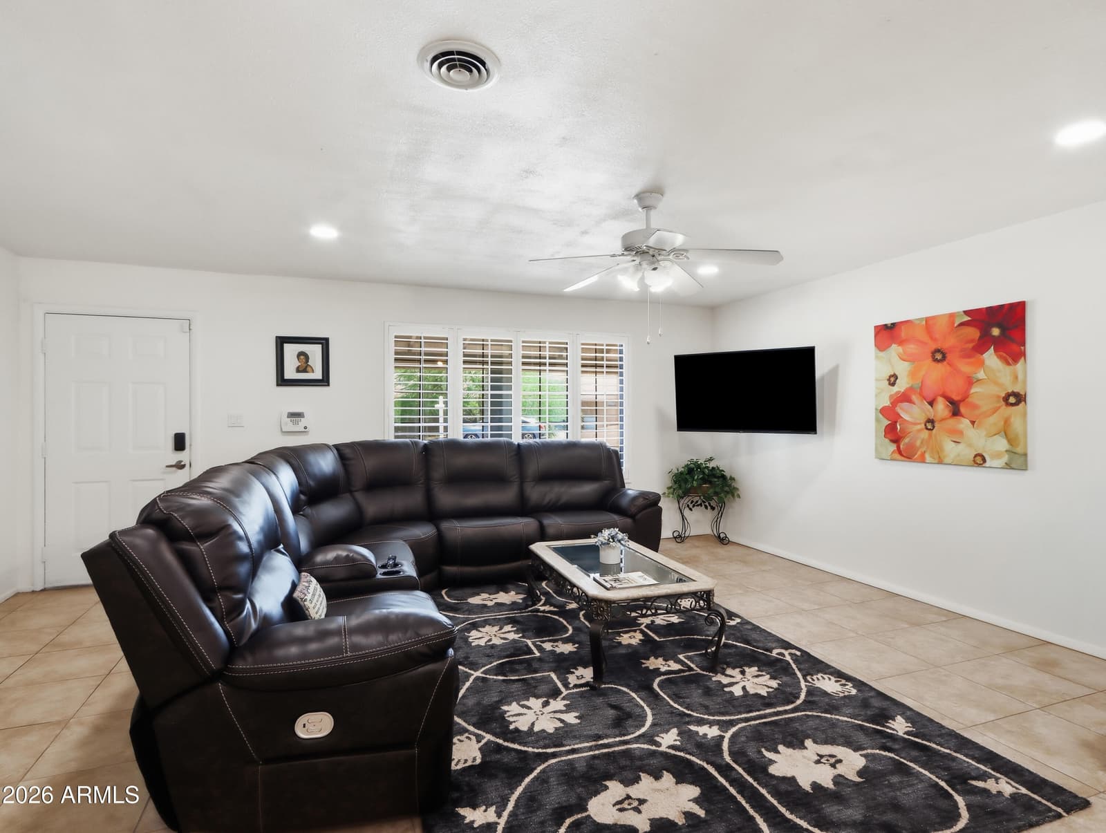 3048 E SIERRA Street, Phoenix, AZ 85028 — photo 3 of 33
