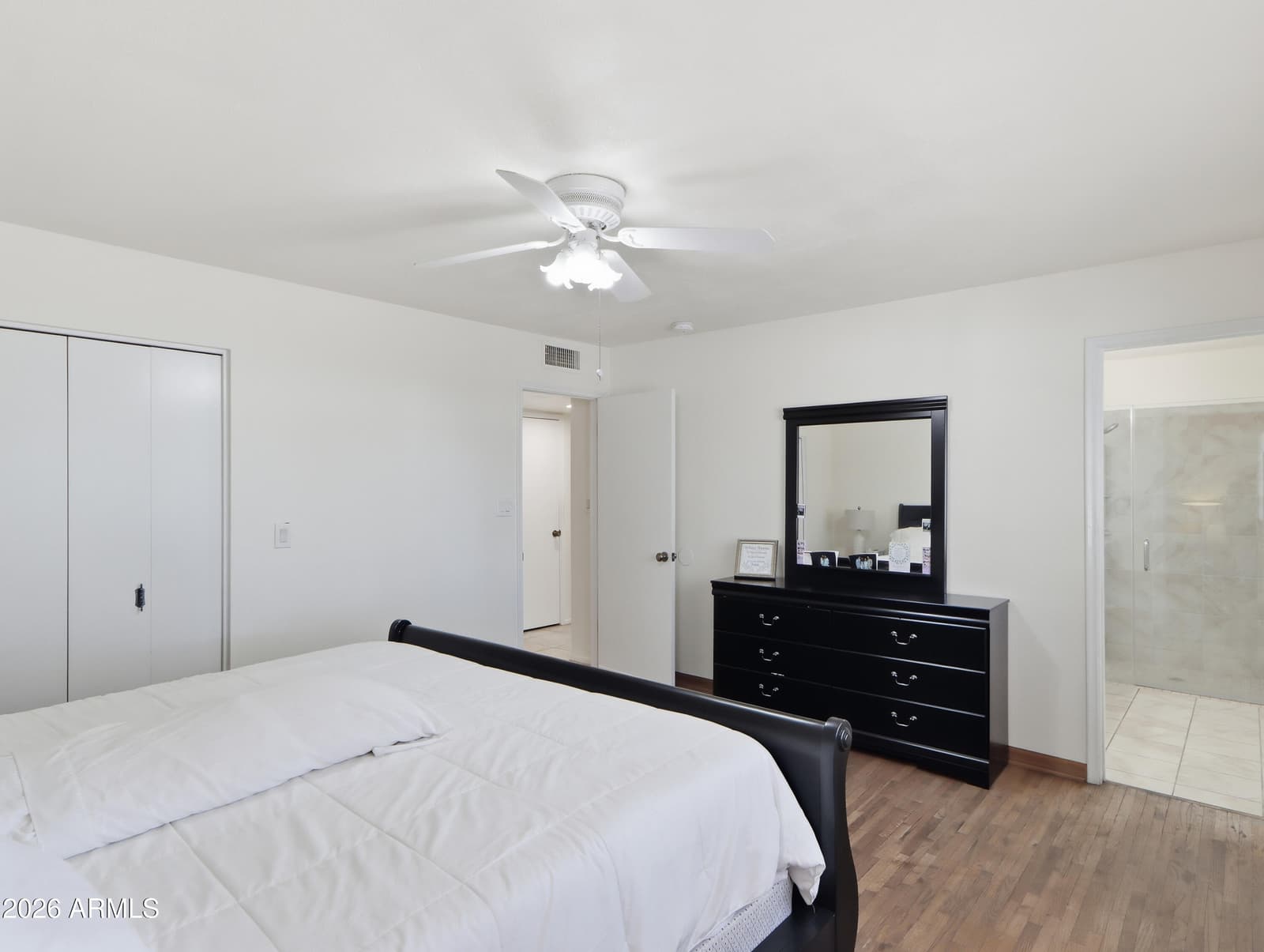 3048 E SIERRA Street, Phoenix, AZ 85028 — photo 15 of 33