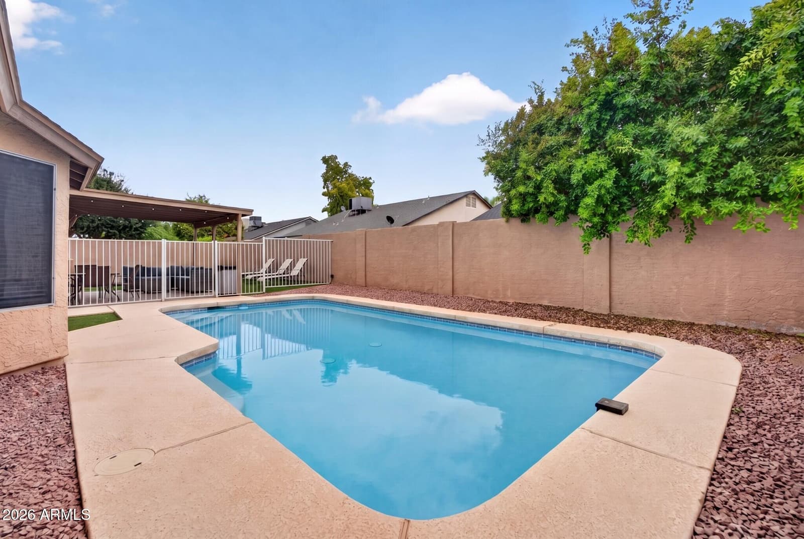 8947 W SIERRA VISTA Drive, Glendale, AZ 85305 — photo 38 of 41