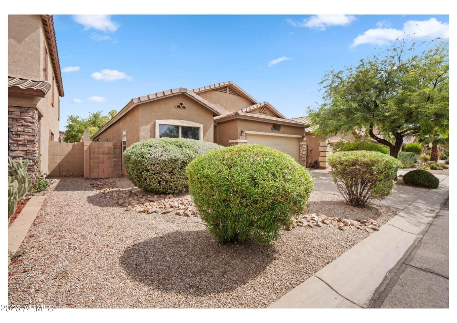 98 W DESERT VISTA Trail, San Tan Valley, AZ 85143 — photo 3 of 31