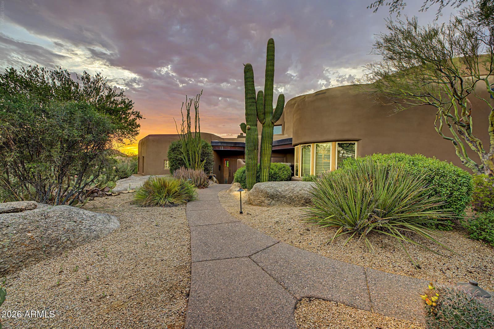 7704 E BLACK MOUNTAIN Road, Scottsdale, AZ 85266 — photo 3 of 122
