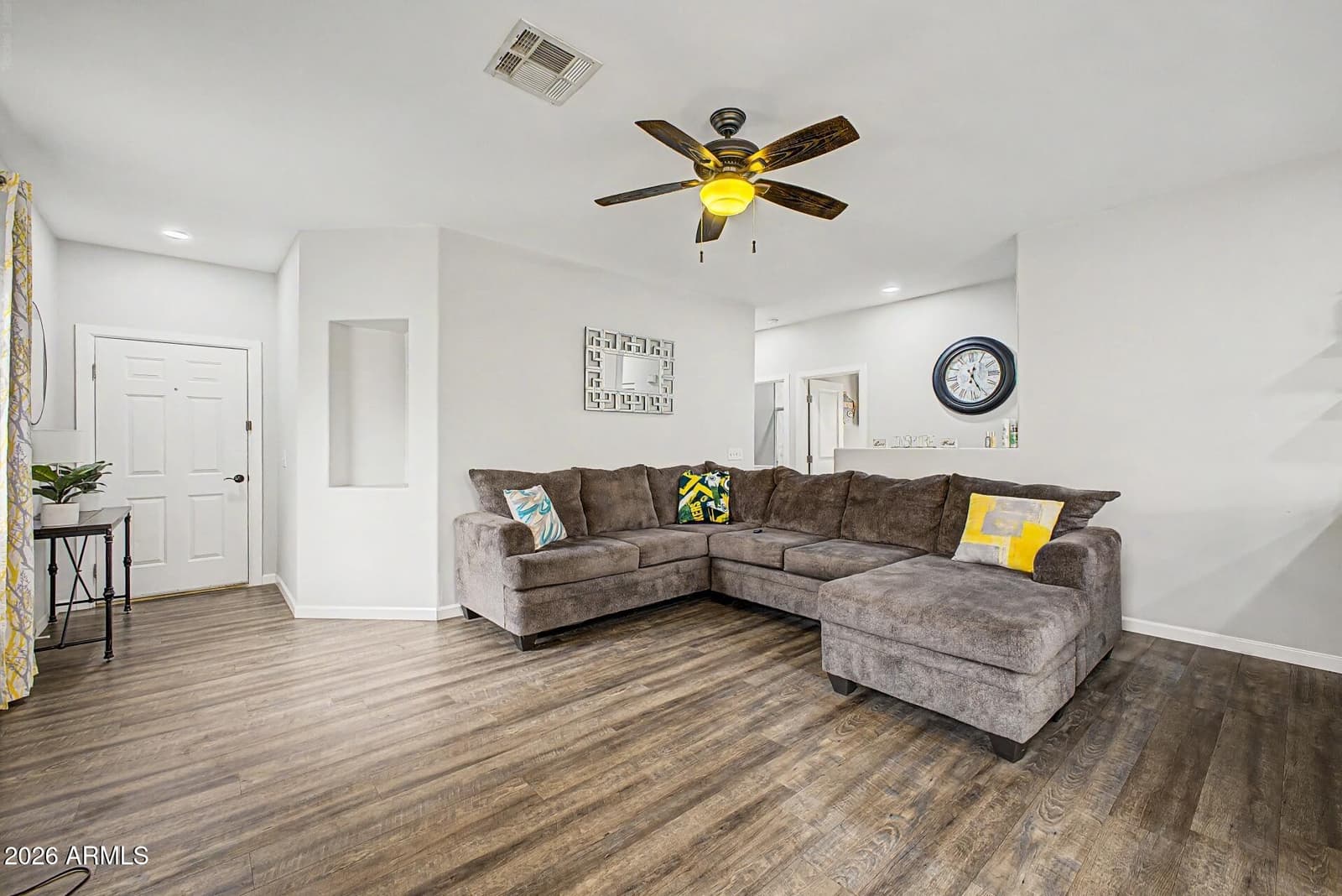 9127 W CAMBRIDGE Avenue, Phoenix, AZ 85037 — photo 5 of 24