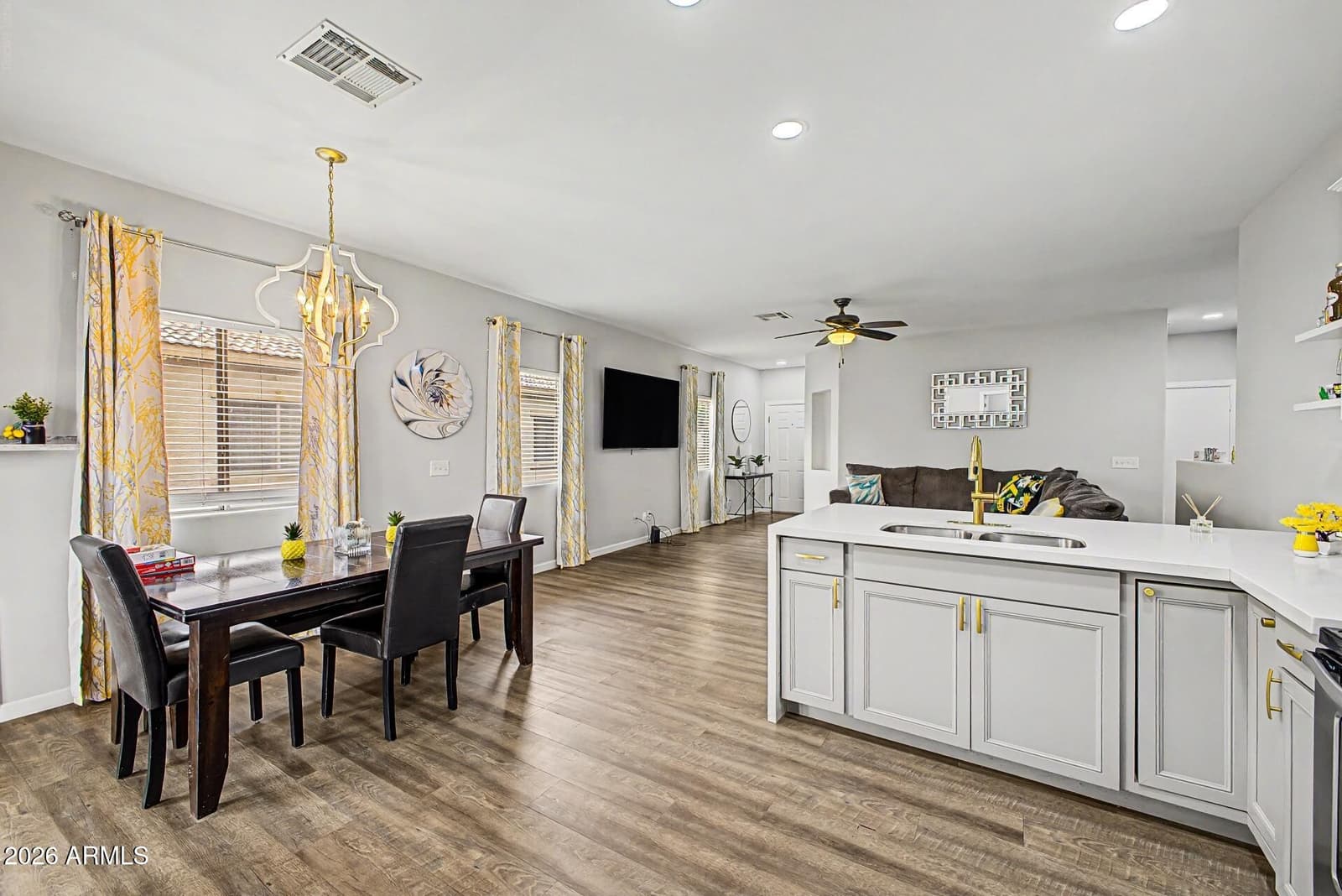 9127 W CAMBRIDGE Avenue, Phoenix, AZ 85037 — photo 10 of 24
