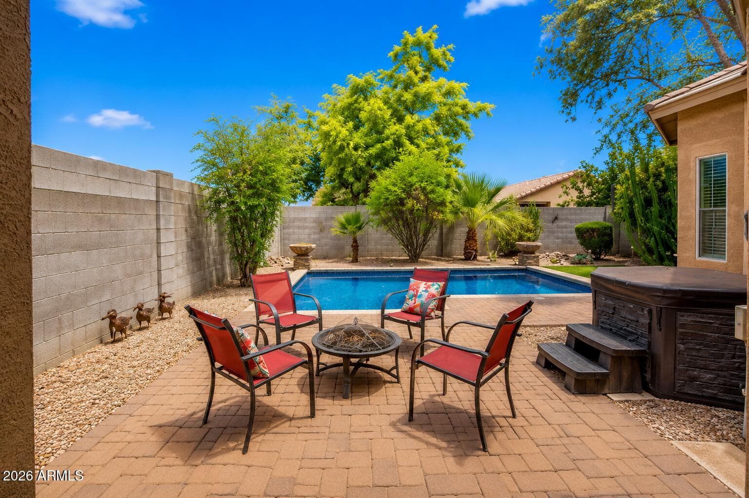 98 W DESERT VISTA Trail, San Tan Valley, AZ 85143 — photo 25 of 31