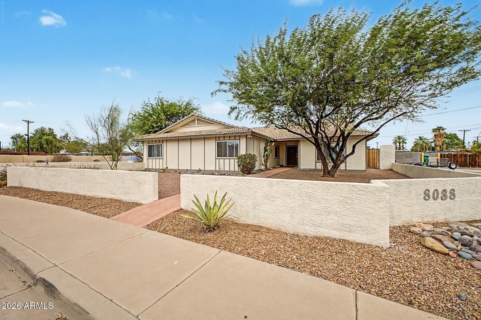 8038 E ALMERIA Road, Scottsdale, AZ 85257 — photo 4 of 50
