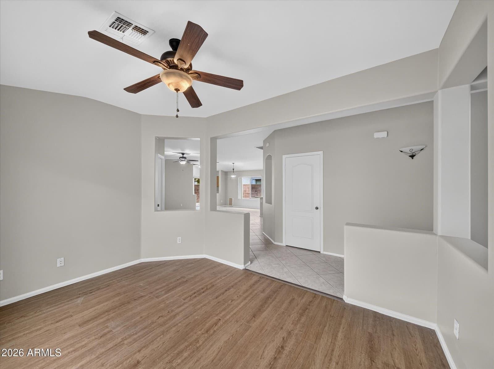 633 E LESLIE Avenue, San Tan Valley, AZ 85140 — photo 13 of 36