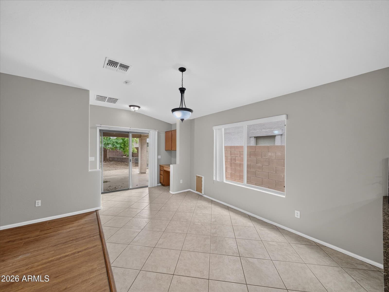 633 E LESLIE Avenue, San Tan Valley, AZ 85140 — photo 11 of 36