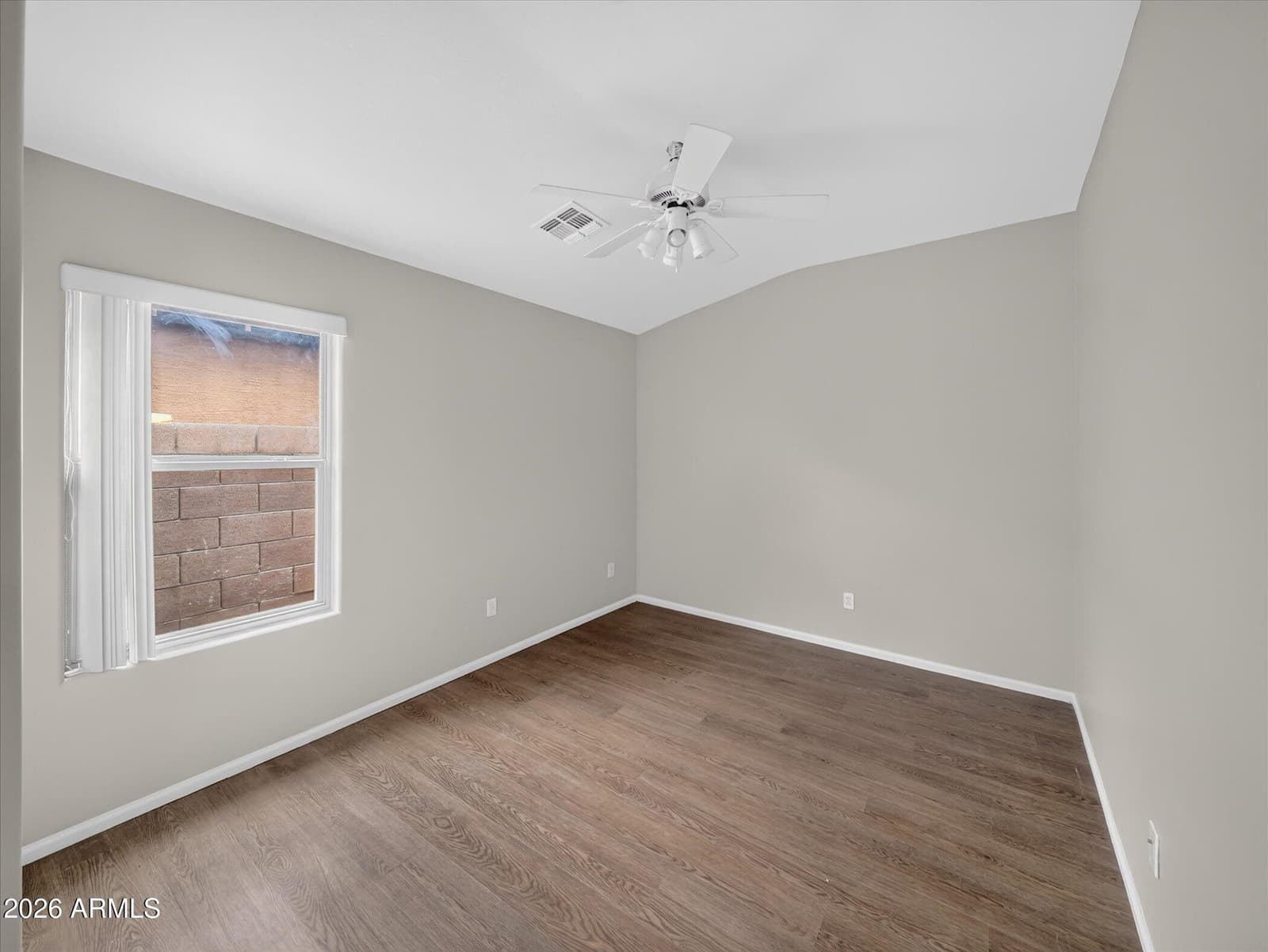 633 E LESLIE Avenue, San Tan Valley, AZ 85140 — photo 18 of 36