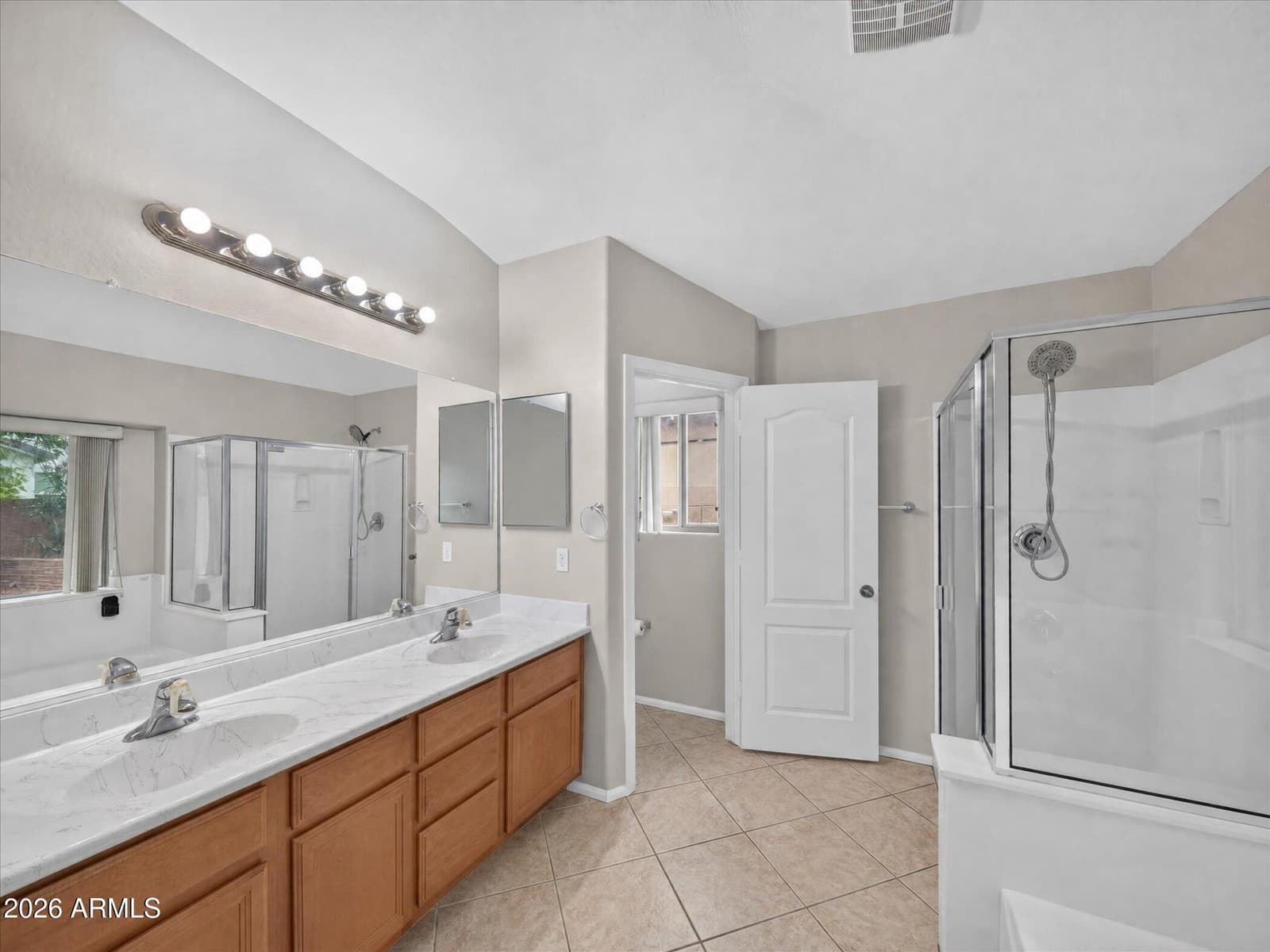 633 E LESLIE Avenue, San Tan Valley, AZ 85140 — photo 24 of 36