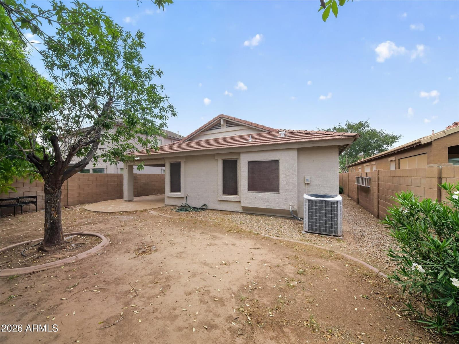 633 E LESLIE Avenue, San Tan Valley, AZ 85140 — photo 32 of 36