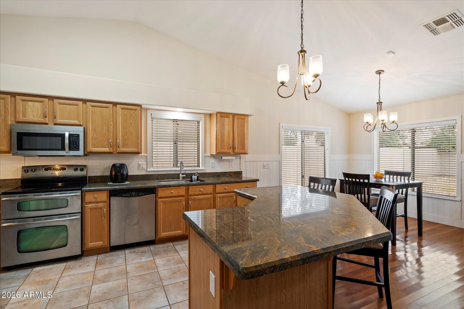 243 W BAYLOR Lane, Gilbert, AZ 85233 — photo 4 of 24