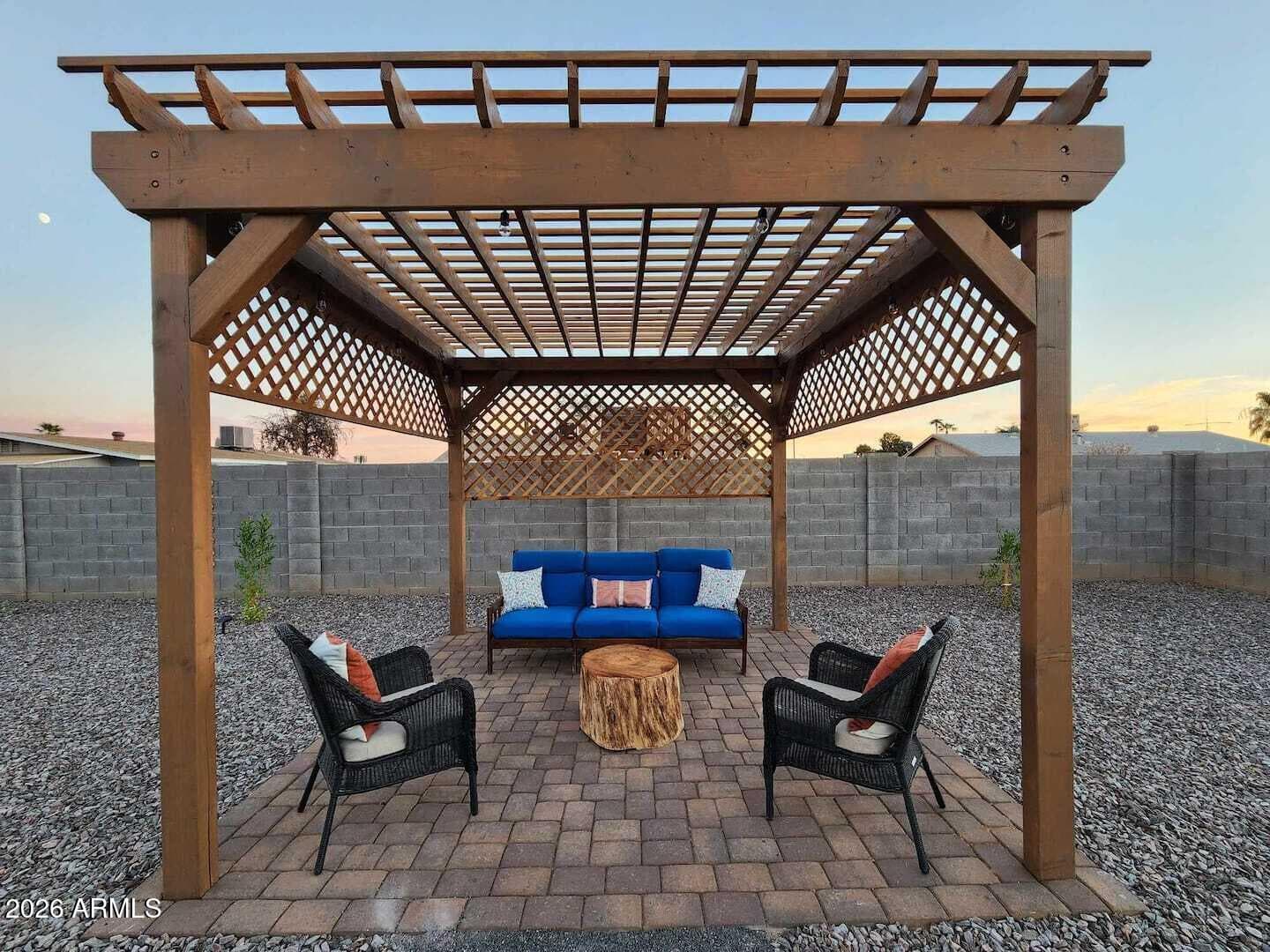 2217 W MICHIGAN Avenue, Phoenix, AZ 85023 — photo 6 of 16