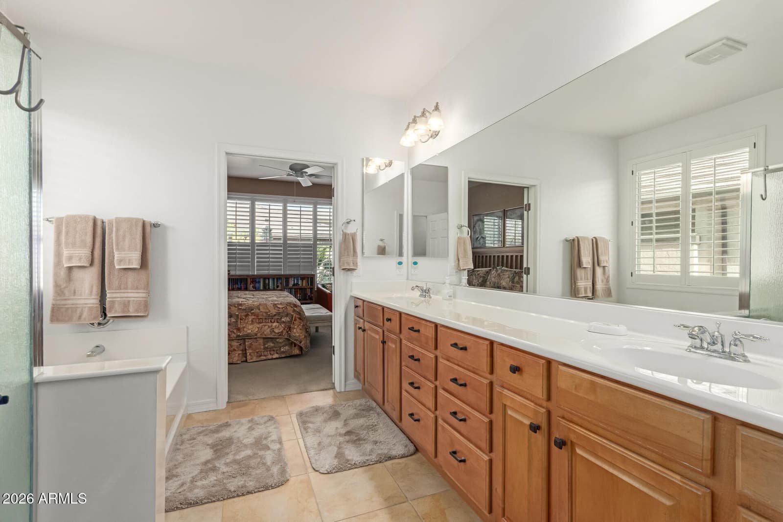 193 W LATIGO Circle, San Tan Valley, AZ 85143 — photo 16 of 45