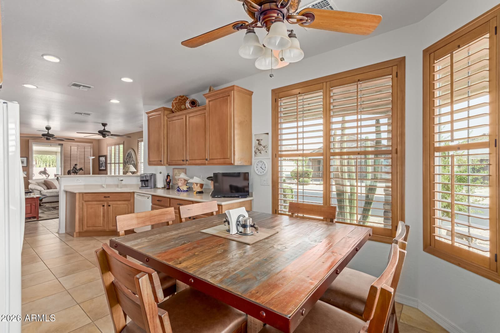 193 W LATIGO Circle, San Tan Valley, AZ 85143 — photo 11 of 45