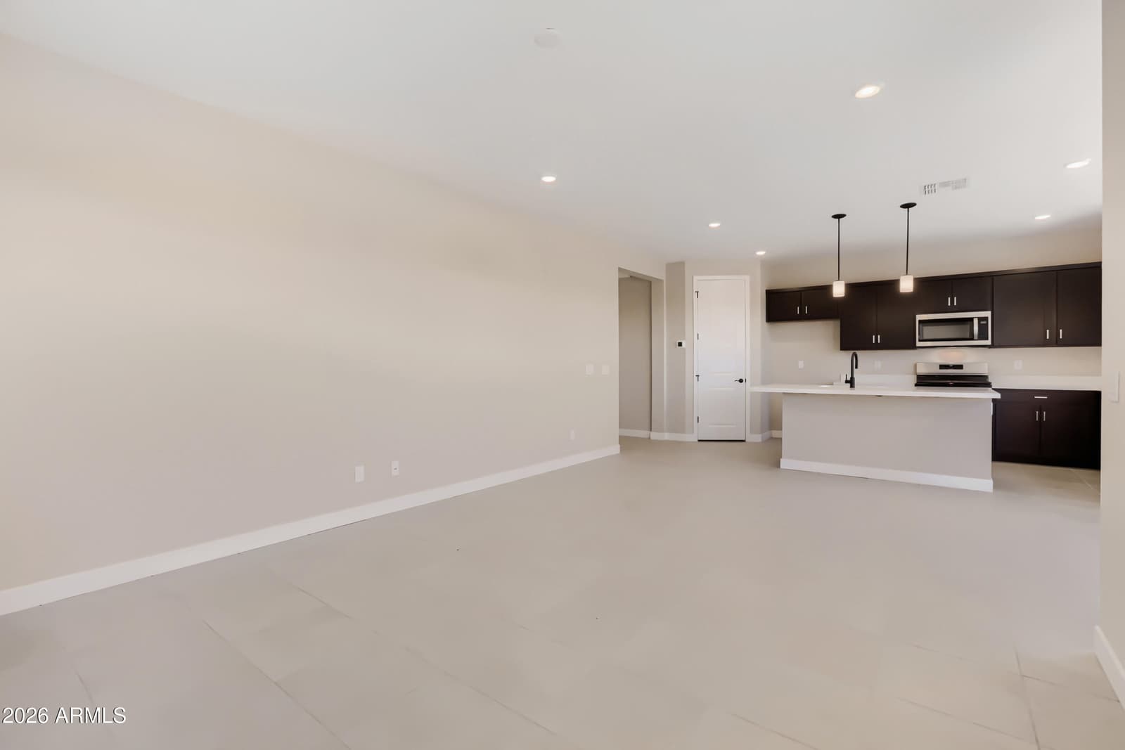 1834 E KRAMER Street, Mesa, AZ 85203 — photo 9 of 33
