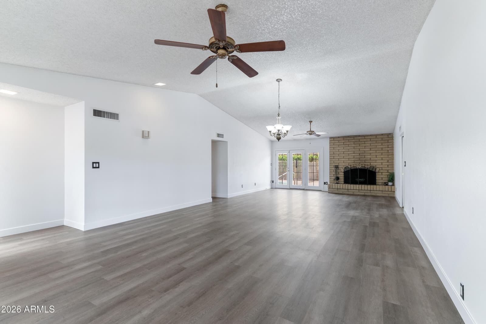 2338 E YUCCA Street, Phoenix, AZ 85028 — photo 10 of 49