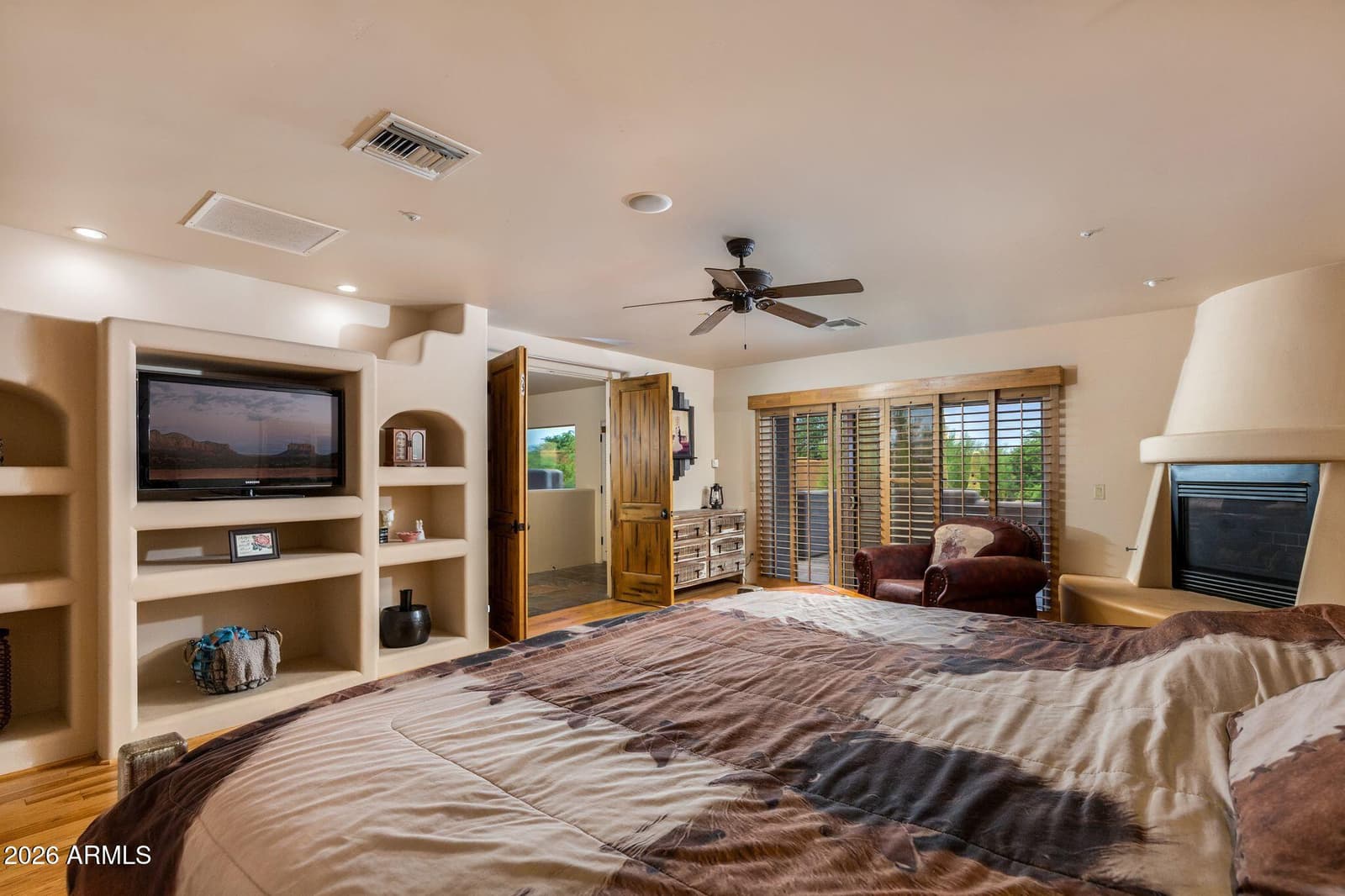 8606 E ARROYO SECO Road, Scottsdale, AZ 85266 — photo 15 of 43