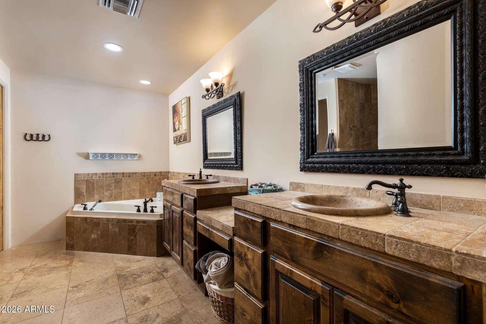 8606 E ARROYO SECO Road, Scottsdale, AZ 85266 — photo 18 of 43