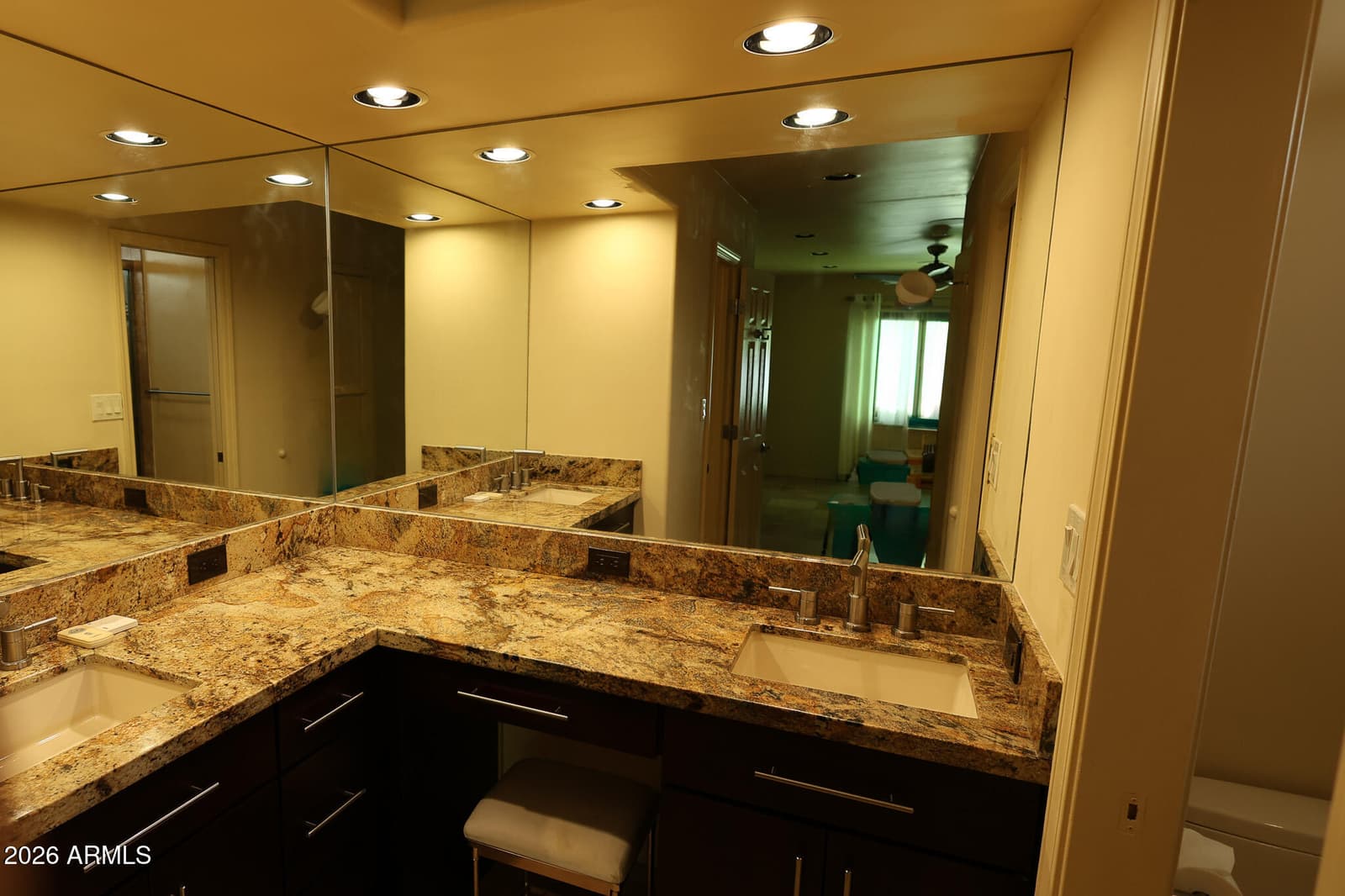 5618 N 12TH Street, Phoenix, AZ 85014 — photo 20 of 31