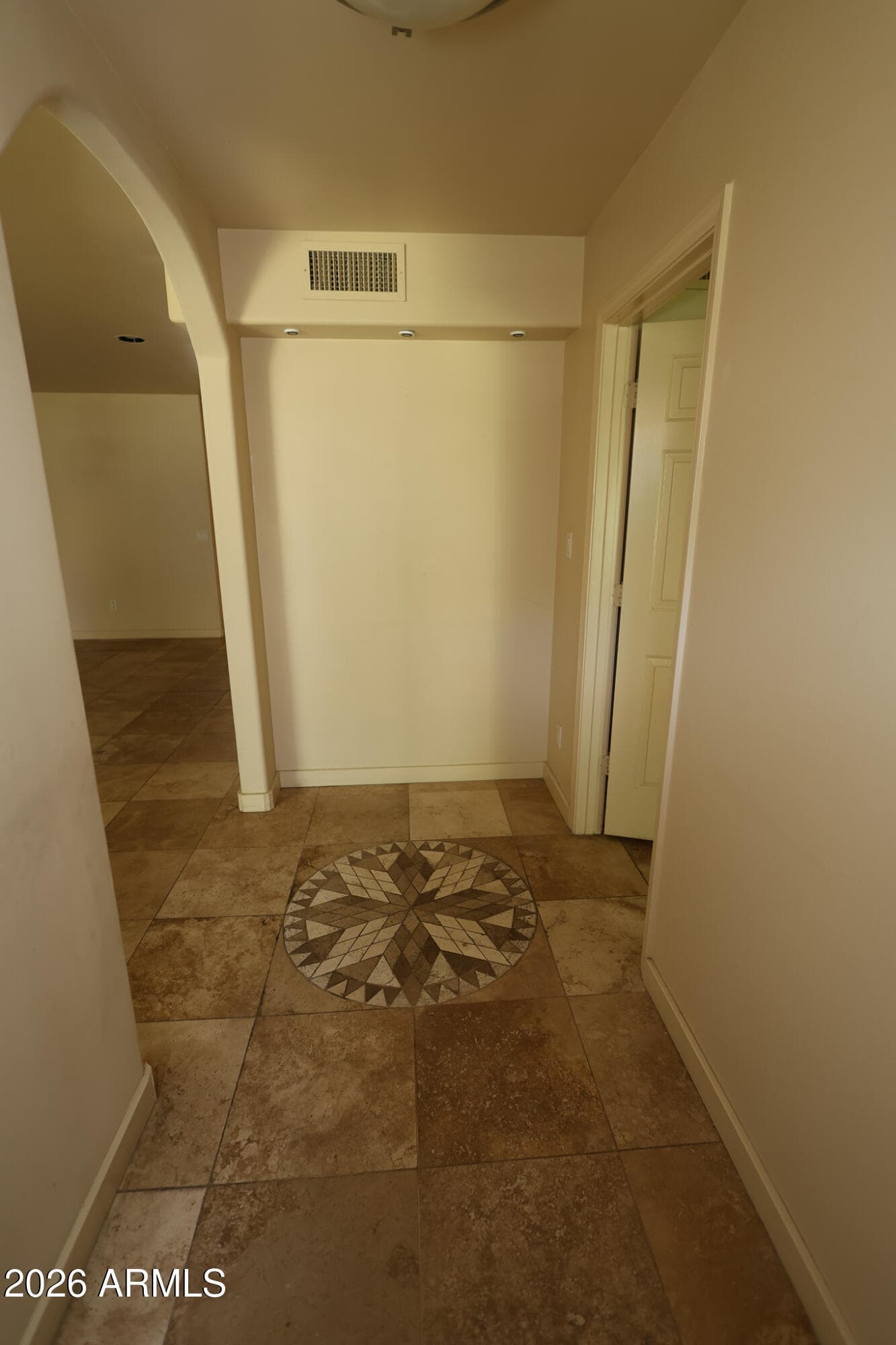 5618 N 12TH Street, Phoenix, AZ 85014 — photo 5 of 31