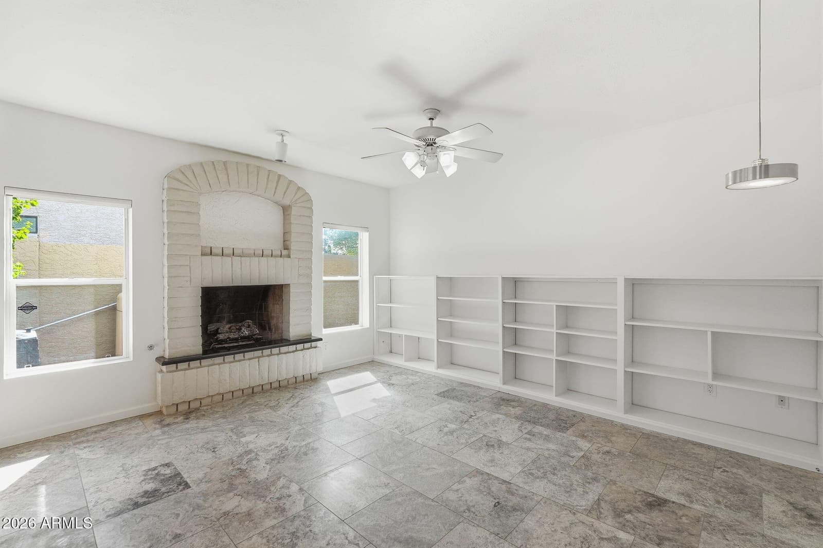 10587 E PALOMINO Road, Scottsdale, AZ 85258 — photo 18 of 38