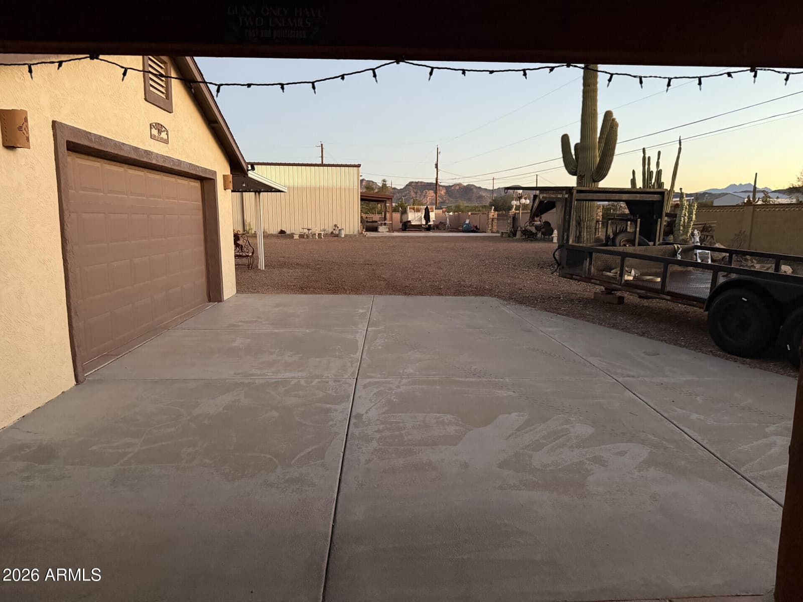 2238 N PLAZA Drive, Apache Junction, AZ 85120 — photo 10 of 39