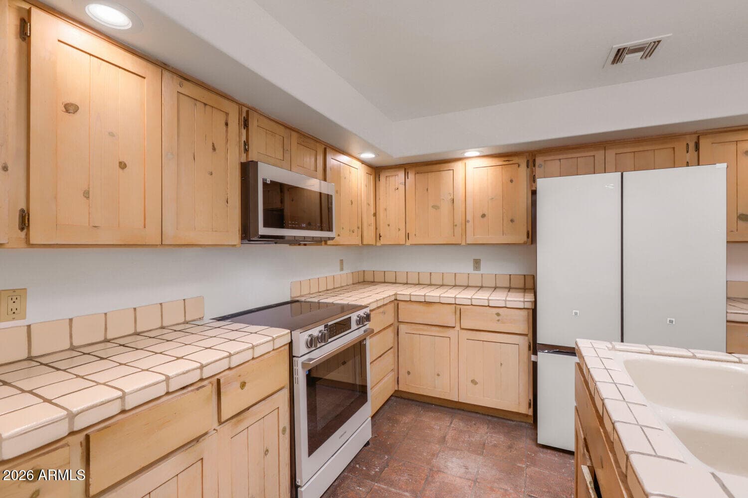 6411 S RIVER Drive 4, Tempe, AZ 85283 — photo 13 of 33