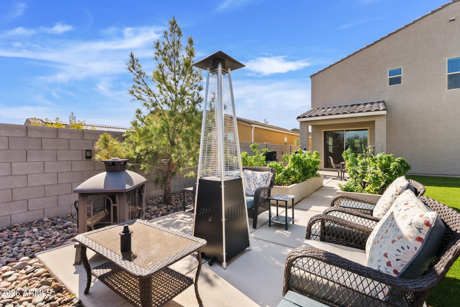 4024 W SUNCUP Drive, San Tan Valley, AZ 85144 — photo 37 of 49