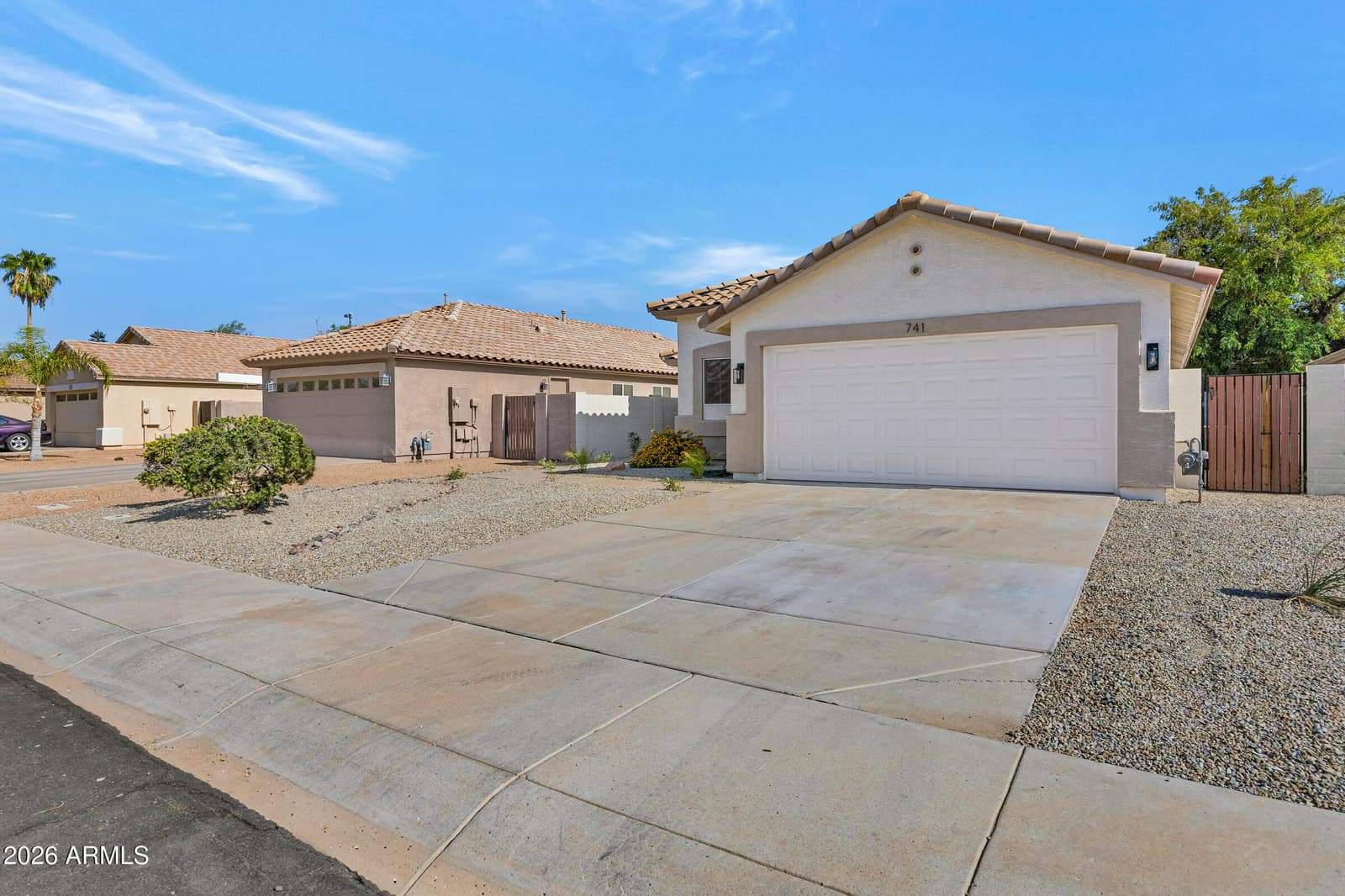 741 E CANTEBRIA Drive, Gilbert, AZ 85296 — photo 4 of 34