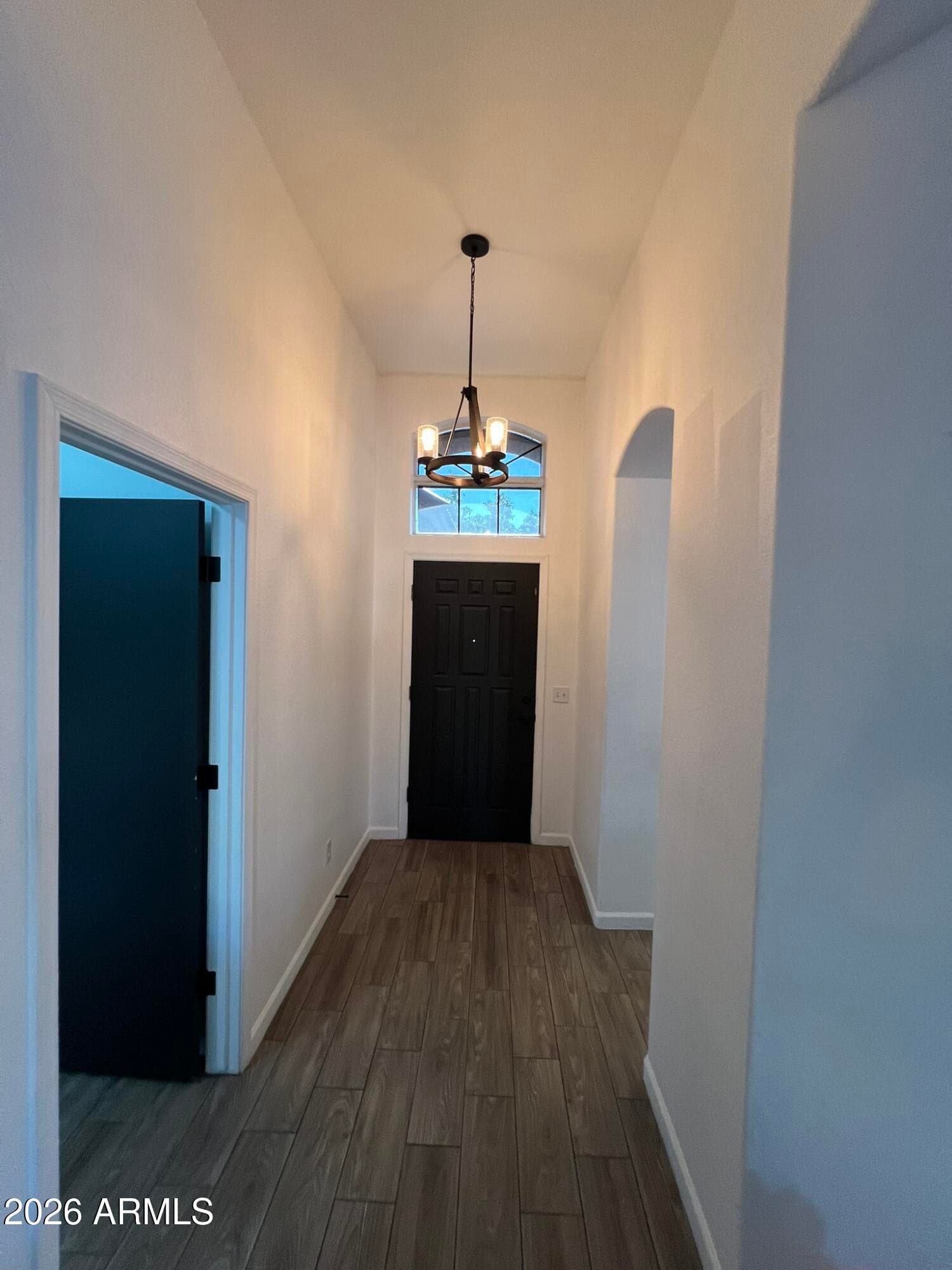 2527 N SILVERADO, Mesa, AZ 85215 — photo 2 of 34