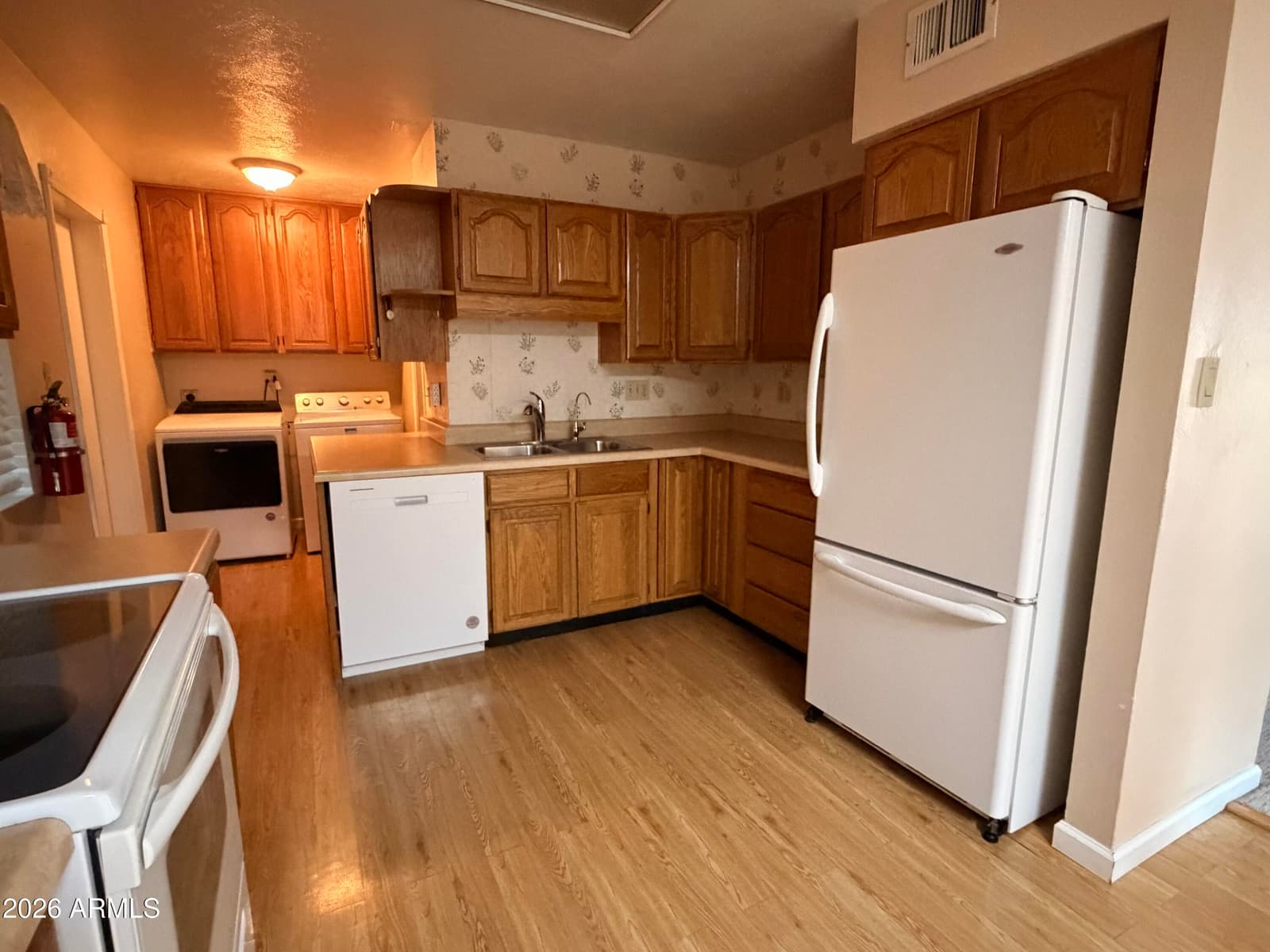 3725 W ELM Street, Phoenix, AZ 85019 — photo 6 of 15